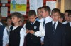 Młodzi dżentelmeni z III a w pełnej gali